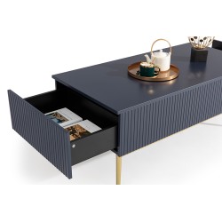 Stolik kawowy Nicole z szufladami i metalowymi nogami - granat / złote nóżki - Limitowana oferta Stolik kawowy Nicole z szufladami i metalowymi nogami - granat / złote nóżki - Limitowana oferta