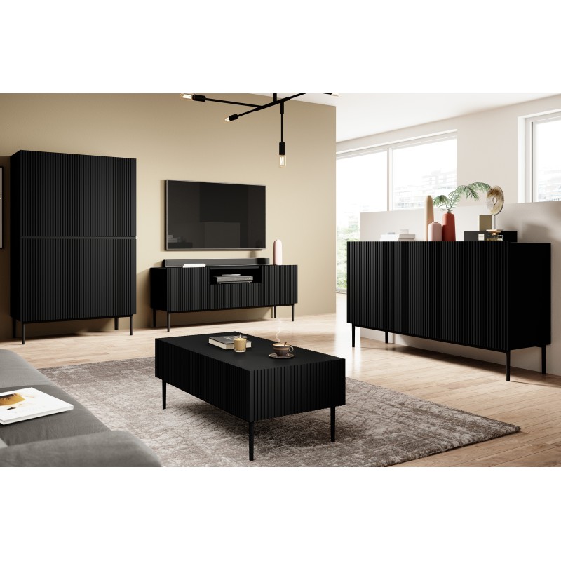 Komoda Nicole 150 cm trzydrzwiowa z ryflowanym frontem - czarny mat / czarne nóżki Komoda Nicole 150 cm trzydrzwiowa z ryflowanym frontem - czarny mat / czarne nóżki