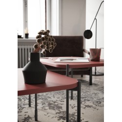 Stolik kawowy Sonatia 70 cm prostokątny na metalowych nogach - burgund Stolik kawowy Sonatia 70 cm prostokątny na metalowych nogach - burgund