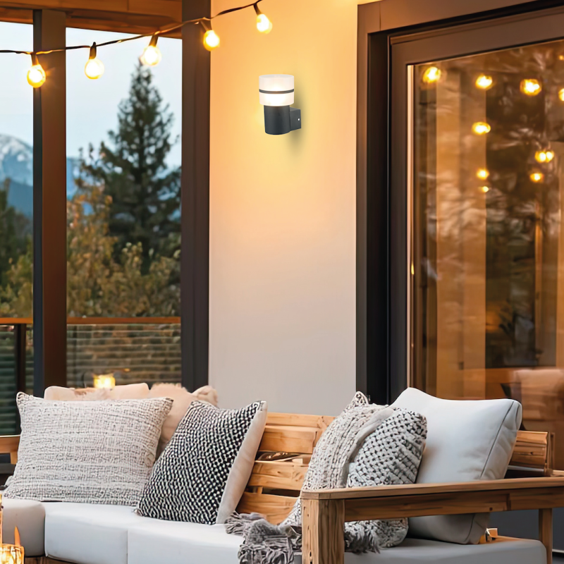 Mia Outdoor Wall Light 1xE27 IP44 Mia Outdoor Wall Light 1xE27 IP44