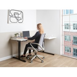 Biurko narożne prawe regulowane elektrycznie 160 x 59 cm czarno-białe DESTINES Biurko narożne prawe regulowane elektrycznie 160 x 59 cm czarno-białe DESTINES