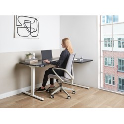 Biurko narożne prawe regulowane elektrycznie 160 x 59 cm biało-czarne DESTINES Biurko narożne prawe regulowane elektrycznie 160 x 59 cm biało-czarne DESTINES