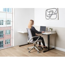 Biurko narożne lewe regulowane elektrycznie 160 x 59 cm czarno-białe DESTINES Biurko narożne lewe regulowane elektrycznie 160 x 59 cm czarno-białe DESTINES