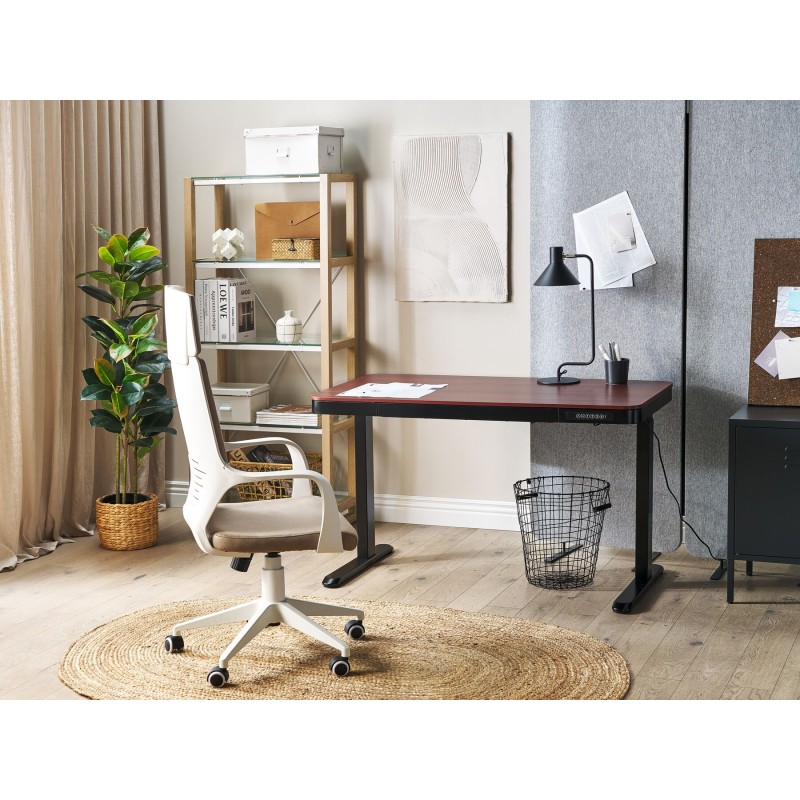 Biurko regulowane elektrycznie 120 x 60 cm z portem USB ciemne drewno z czarnym KENLY Biurko regulowane elektrycznie 120 x 60 cm z portem USB ciemne drewno z czarnym KENLY
