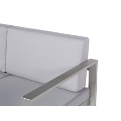 Sofa ogrodowa 2-osobowa jasnoszara SALERNO Sofa ogrodowa 2-osobowa jasnoszara SALERNO