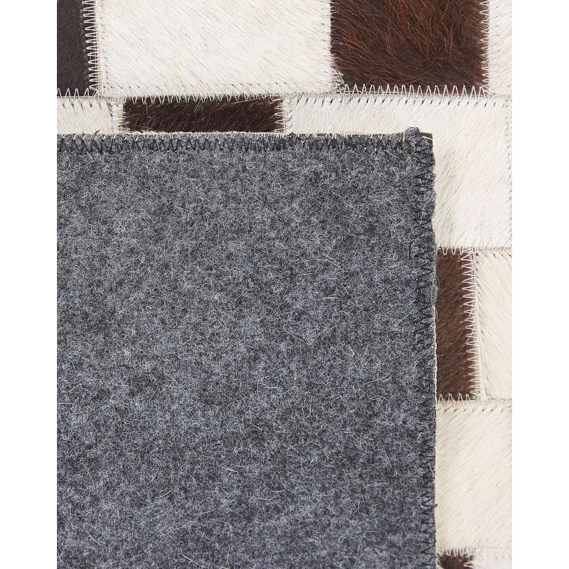 Dywan patchwork skórzany 140 x 200 cm beżowo-brązowy KAYABEY Dywan patchwork skórzany 140 x 200 cm beżowo-brązowy KAYABEY
