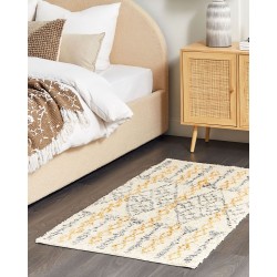 Dywan bawełniany 80 x 150 cm beżowo-żółty KADAPA Dywan bawełniany 80 x 150 cm beżowo-żółty KADAPA