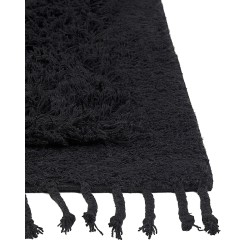 Dywan shaggy bawełniany 140 x 200 cm czarny BITLIS Dywan shaggy bawełniany 140 x 200 cm czarny BITLIS