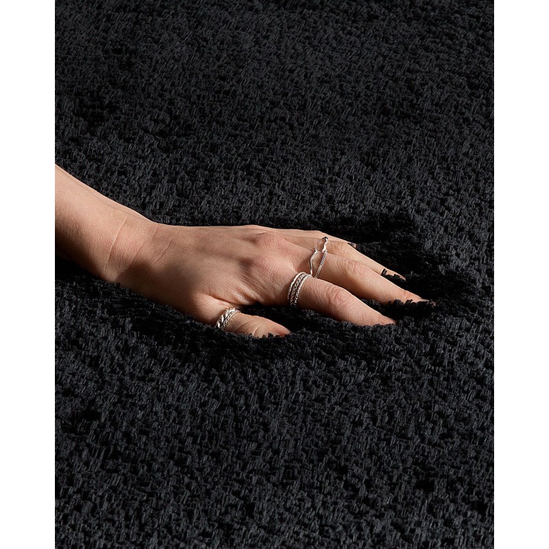 Dywan shaggy 140 x 200 cm czarny EVREN Dywan shaggy 140 x 200 cm czarny EVREN