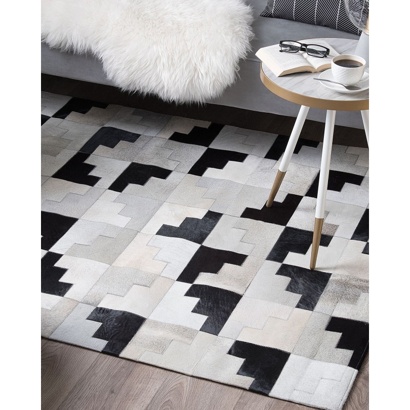 Dywan patchwork skórzany 160 x 230 cm czarno-szary EFIRLI Dywan patchwork skórzany 160 x 230 cm czarno-szary EFIRLI