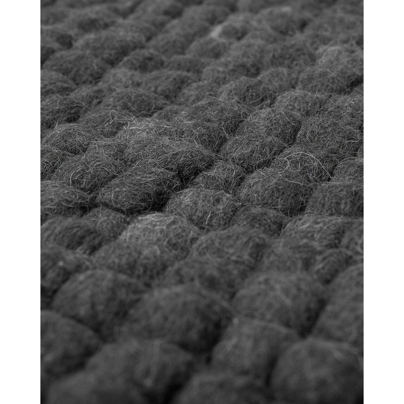 Dywan z filcowych kulek 160 x 230 cm ciemnoszary AMDO Dywan z filcowych kulek 160 x 230 cm ciemnoszary AMDO