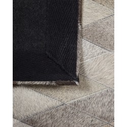Dywan patchwork skórzany 160 x 230 cm biało-szary MALDAN Dywan patchwork skórzany 160 x 230 cm biało-szary MALDAN