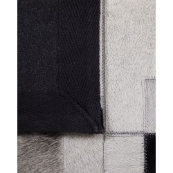 Dywan patchwork skórzany 140 x 200 cm czarno-szary EFIRLI Dywan patchwork skórzany 140 x 200 cm czarno-szary EFIRLI