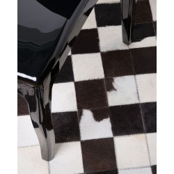 Dywan patchwork okrągły skórzany ⌀ 140 cm czarno-biały BERGAMA Dywan patchwork okrągły skórzany ⌀ 140 cm czarno-biały BERGAMA