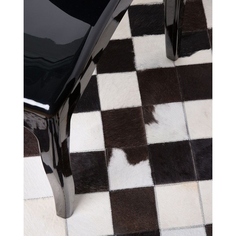 Dywan patchwork okrągły skórzany ⌀ 140 cm czarno-biały BERGAMA Dywan patchwork okrągły skórzany ⌀ 140 cm czarno-biały BERGAMA