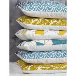 Zestaw 2 poduszek dekoracyjnych PRIMULA Bawełna 45 x 45 cm Musztardowy Ikat Zestaw 2 poduszek dekoracyjnych PRIMULA Bawełna 45 x 45 cm Musztardowy Ikat