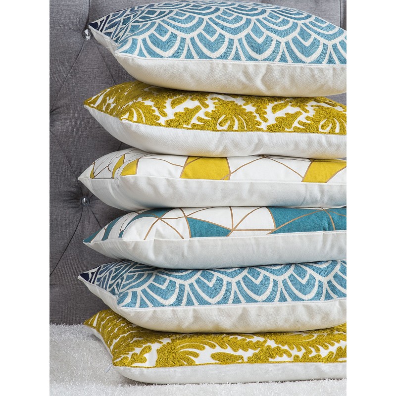 Zestaw 2 poduszek dekoracyjnych PRIMULA Bawełna 45 x 45 cm Musztardowy Ikat Zestaw 2 poduszek dekoracyjnych PRIMULA Bawełna 45 x 45 cm Musztardowy Ikat