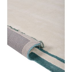 Dywan z wiskozy 160 x 230 cm beżowy BERWARI Dywan z wiskozy 160 x 230 cm beżowy BERWARI
