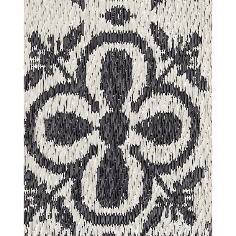 Dywan zewnętrzny 120 x 180 cm czarno-biały NELLUR Dywan zewnętrzny 120 x 180 cm czarno-biały NELLUR
