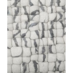 Dywan z filcowych kulek 160 x 230 cm jasnoszary AMDO Dywan z filcowych kulek 160 x 230 cm jasnoszary AMDO