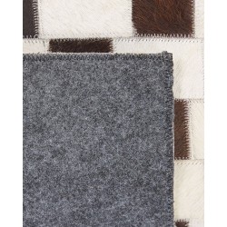 Dywan patchwork skórzany 160 x 230 cm beżowo-brązowy KAYABEY Dywan patchwork skórzany 160 x 230 cm beżowo-brązowy KAYABEY