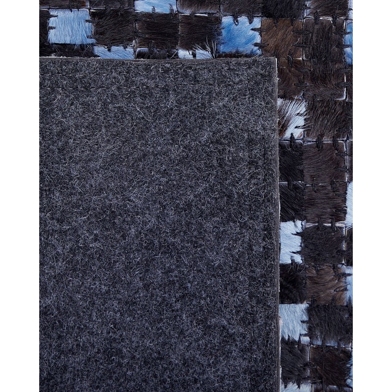 Dywan skórzany 140 x 200 cm brązowo-niebieski IKISU Dywan skórzany 140 x 200 cm brązowo-niebieski IKISU