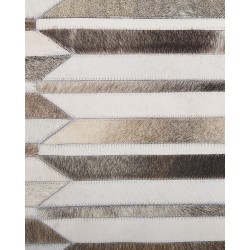 Dywan patchworkowy skórzany 140 x 200 cm brązowo-beżowy KULALAR Dywan patchworkowy skórzany 140 x 200 cm brązowo-beżowy KULALAR