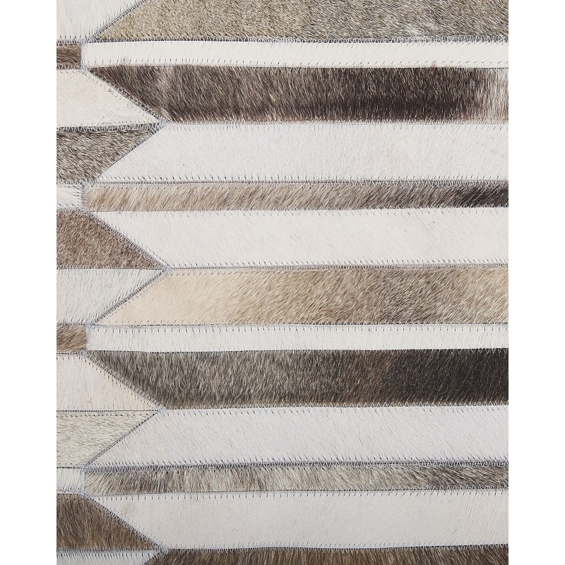 Dywan patchworkowy skórzany 140 x 200 cm brązowo-beżowy KULALAR Dywan patchworkowy skórzany 140 x 200 cm brązowo-beżowy KULALAR